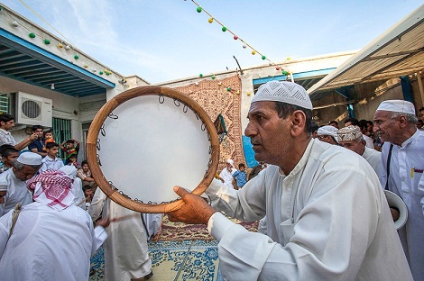 جزیره نشینان قشم چگونه به خانه بخت می روند؟