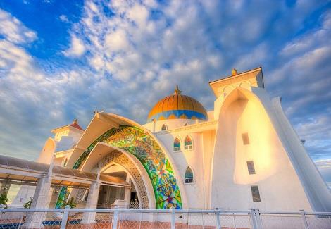 مسجد «تنگه مالاكا» مالزی