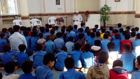 محفل قرآنی دانش آموزان دبستان شیخان گیاهدان با حضور شیخ محمد تشیخ