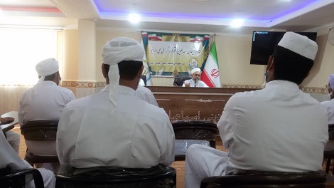گزارش تصویری برگزاری نشست ائمه جمعه اهل سنت شهرستان قشم در سالن اجتماعات مدرسه اسماعیلیه