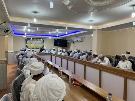 گزارش تصویری گردهمایی ائمه جمعه شهرستان قشم ۲۴ اردیبهشت ۱۴۰۴ در مدرسه اسماعیلیه